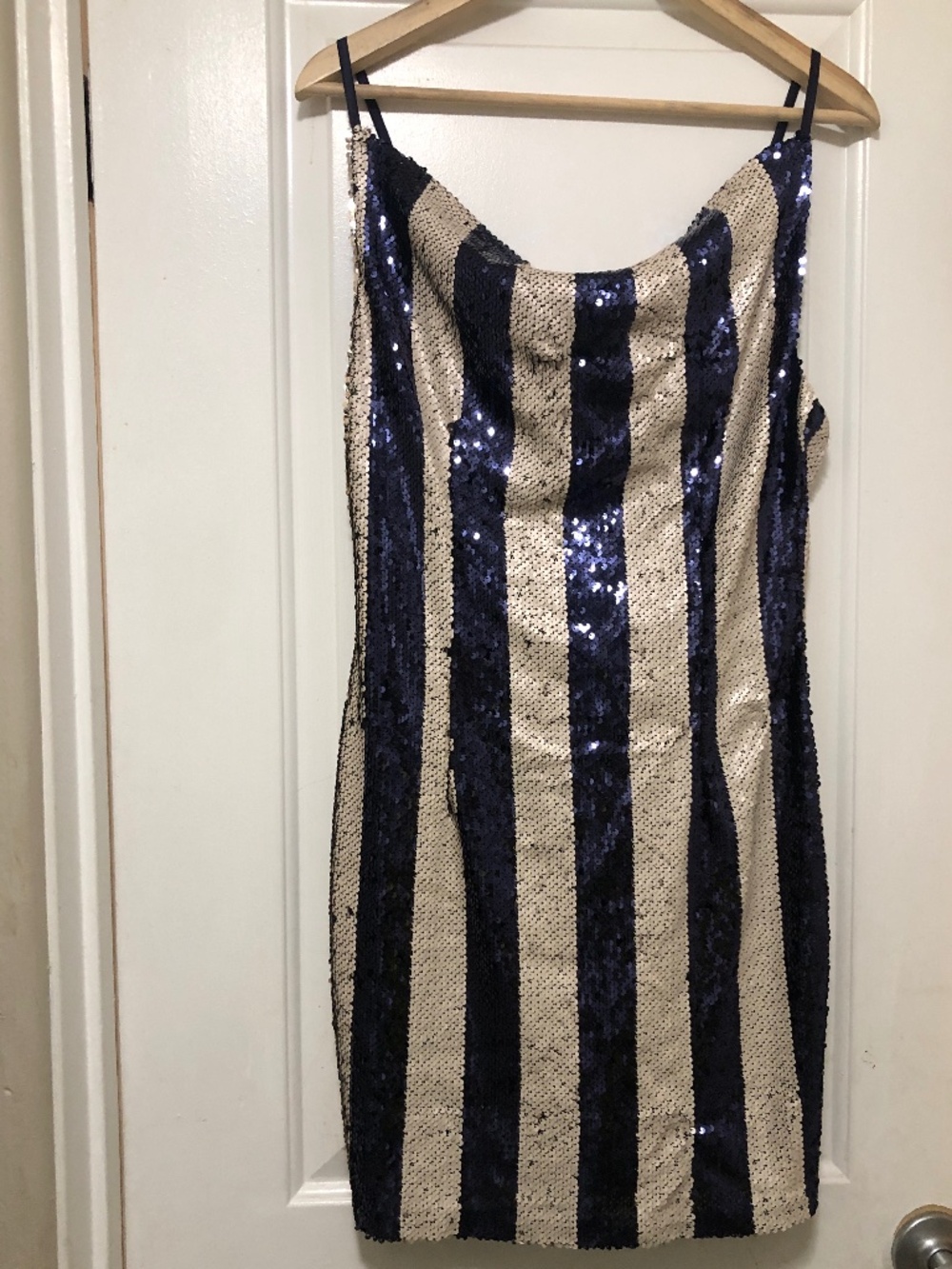 Sequin Dress (L) | New | haakaa - Picture 2 of 5